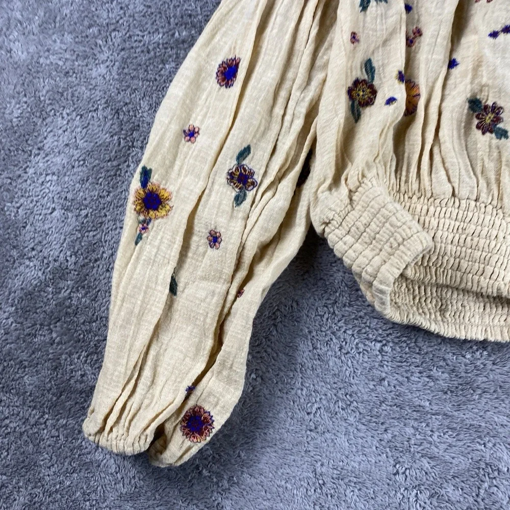 FREE PEOPLE Off The Shoulder Floral Embroidery Saachi Top Womens XS Beige